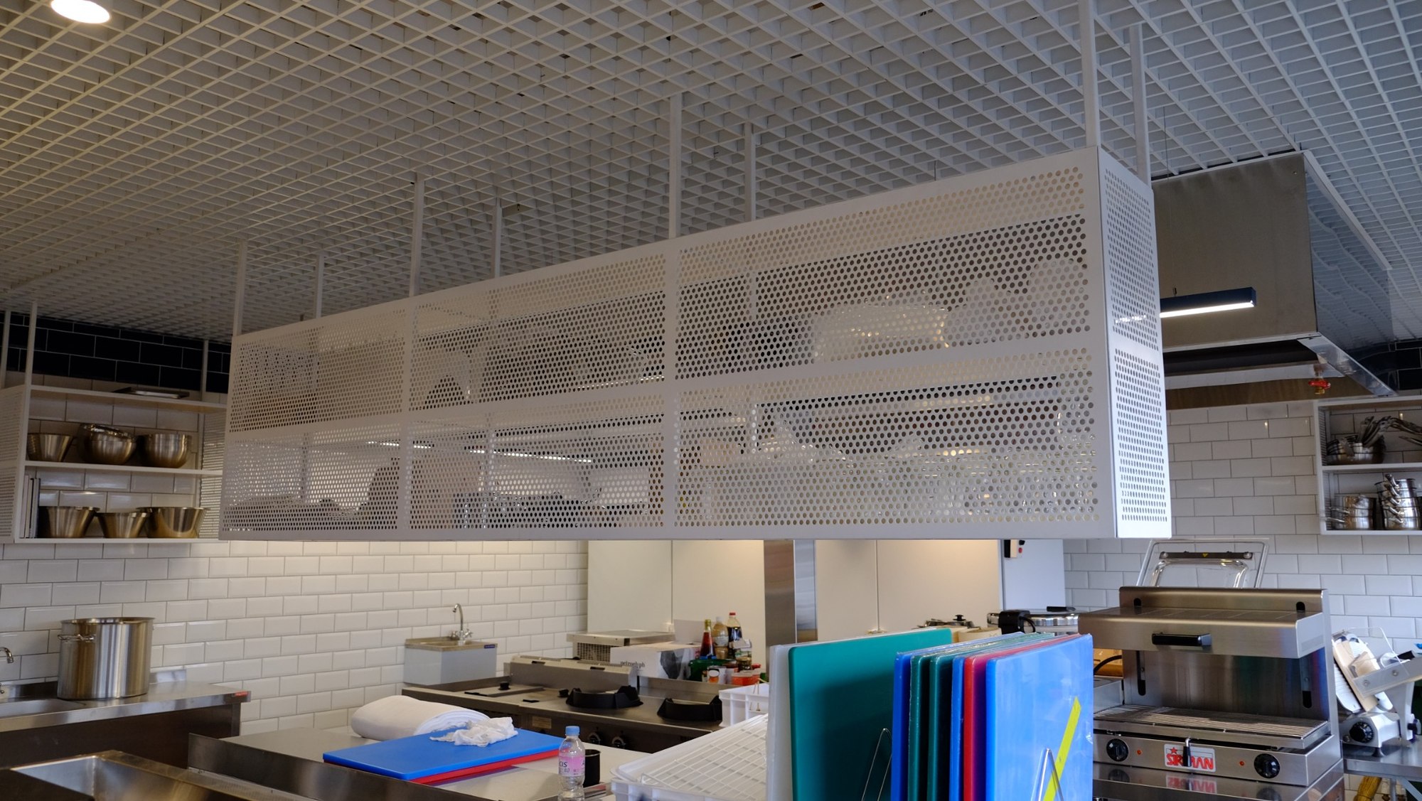海産物店の家具 — image 5
